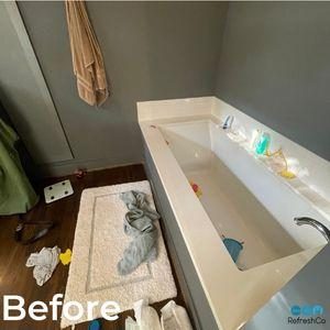 dirty-bathroom-tub-before-cleaned-by-black-owned-cleaning-services-12